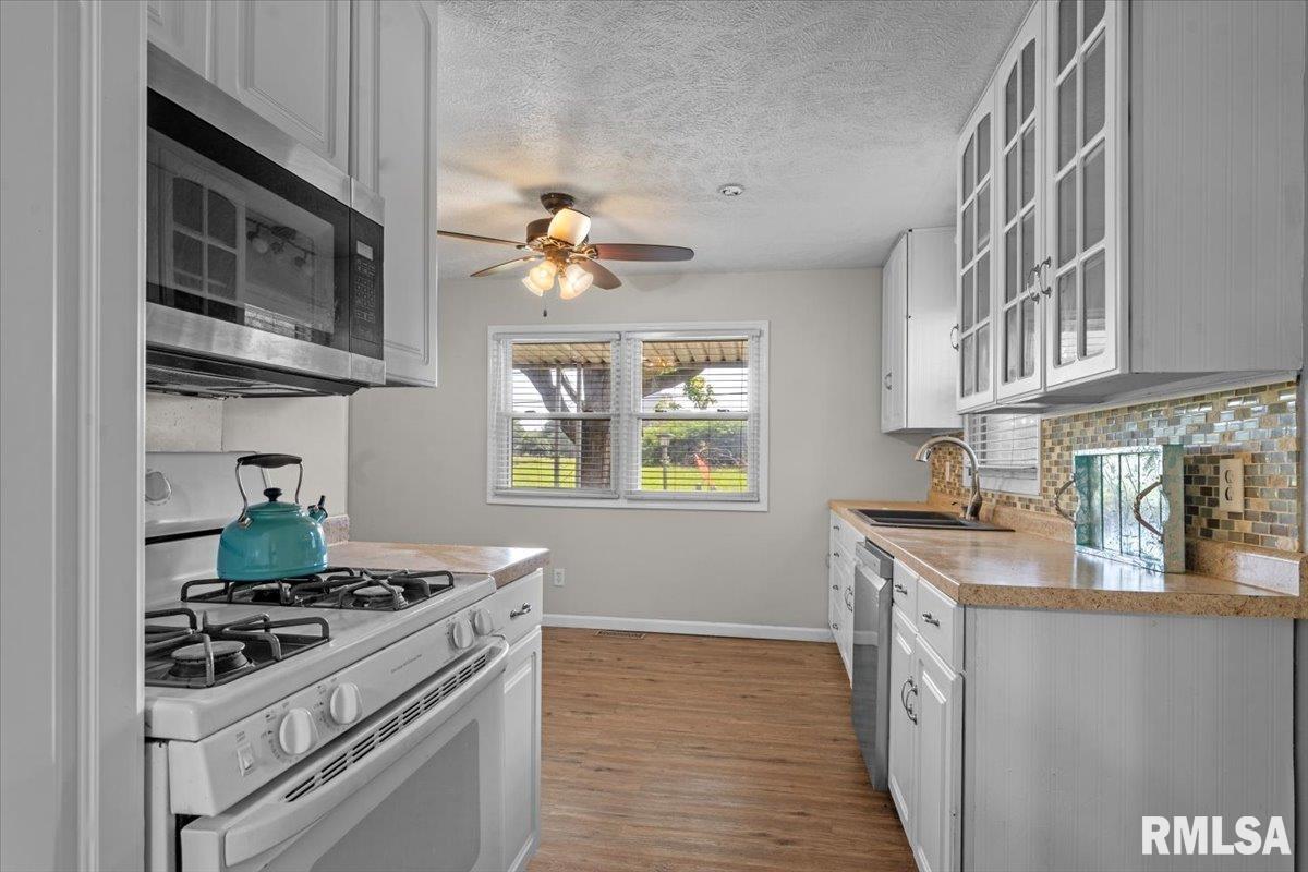 101 Adloff Lane Springfield, IL 62703 - Photo 9 of 32