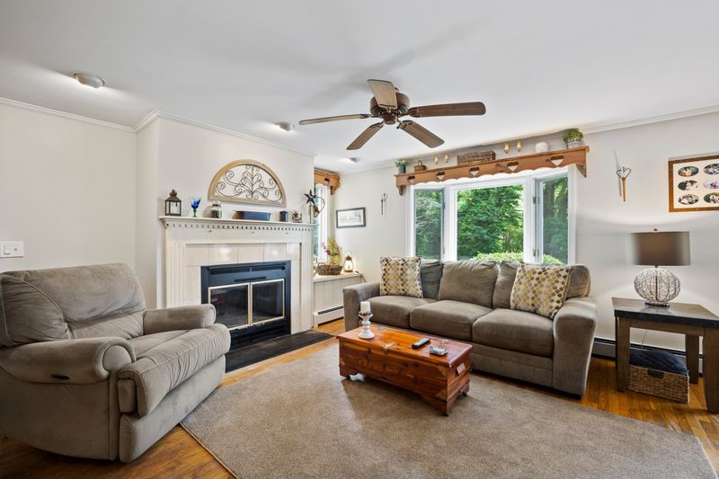 106 Touisset Road Warren, RI 02885 - Photo 18 of 40