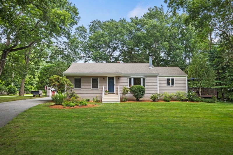 106 Touisset Road Warren, RI 02885 - Photo 2 of 40