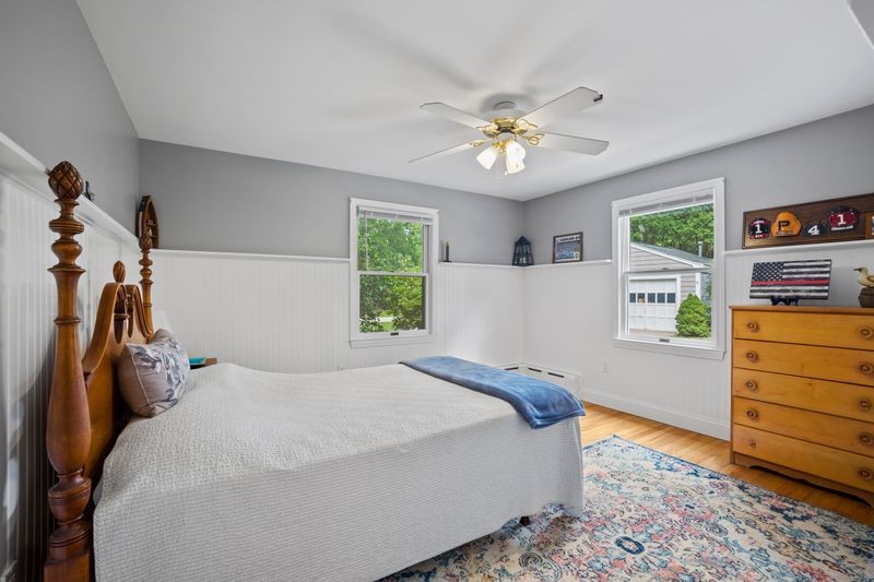 106 Touisset Road Warren, RI 02885 - Photo 25 of 40