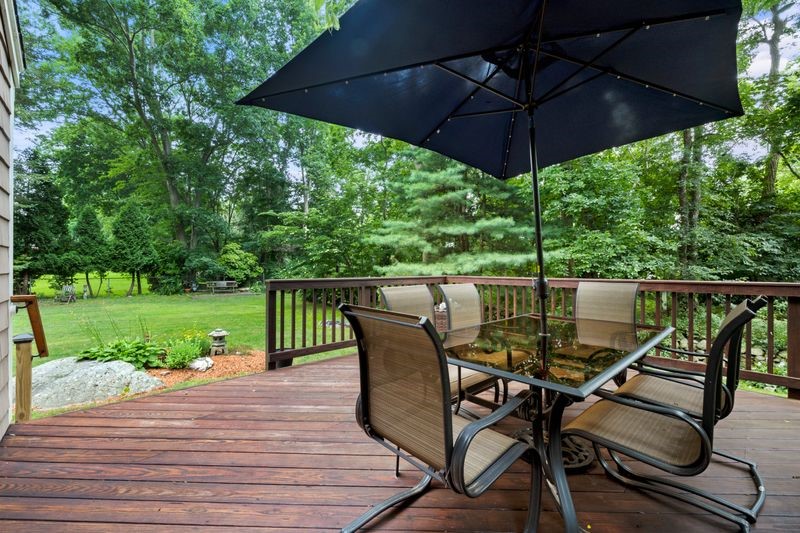 106 Touisset Road Warren, RI 02885 - Photo 32 of 40