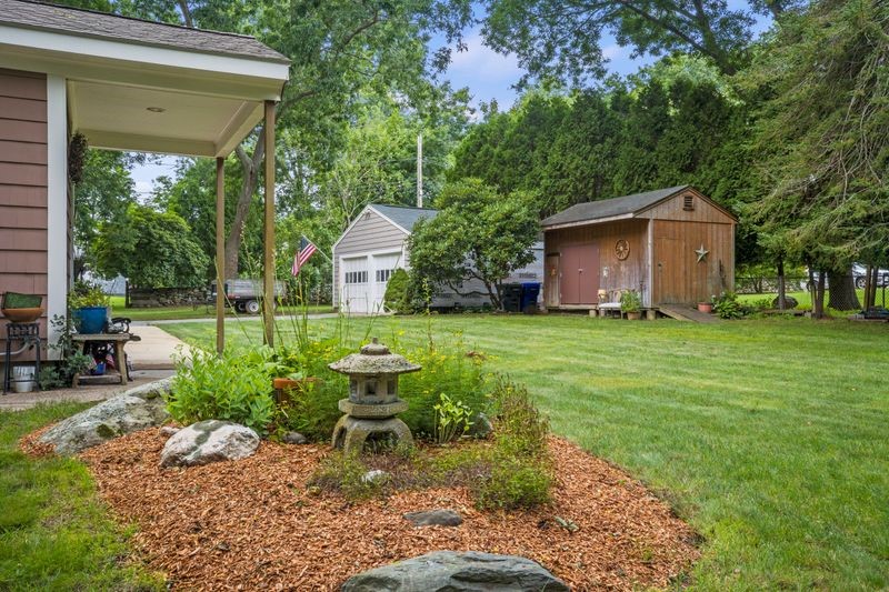 106 Touisset Road Warren, RI 02885 - Photo 34 of 40