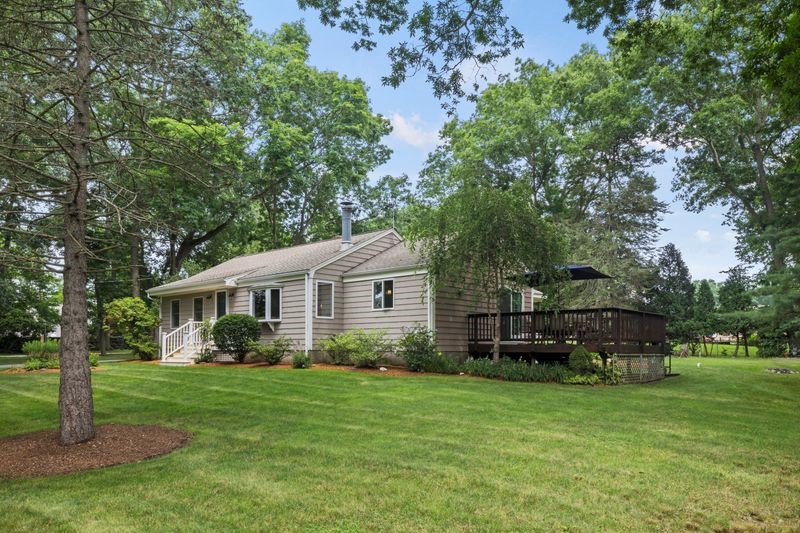 106 Touisset Road Warren, RI 02885 - Photo 6 of 40