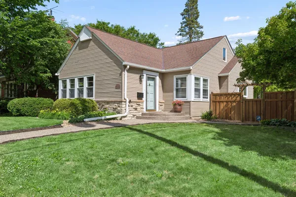 $475,000 | 1821 Bohland Avenue, St. Paul, MN 55116