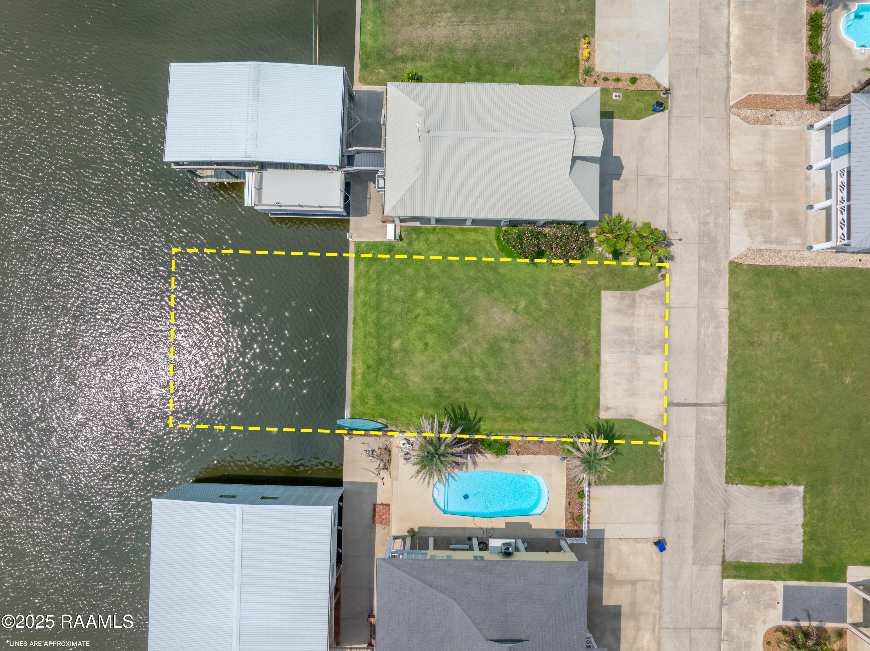 138 Peninsula Cypremort Point Cypremort Point, LA 70538 - Photo 4 of 12 138Peninsula-2a