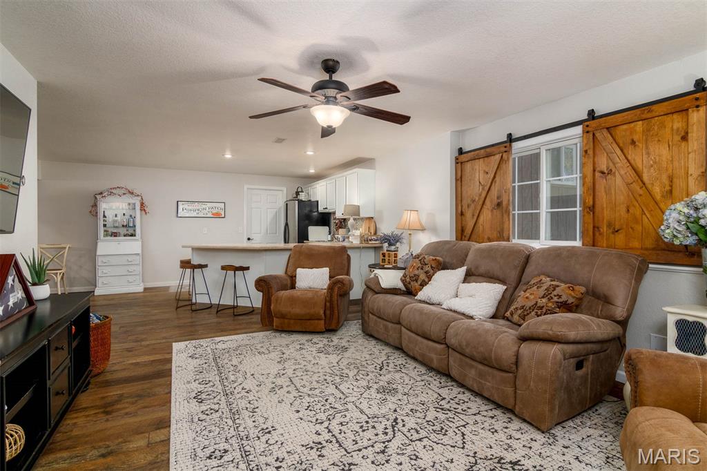 12740 Iberg Road Highland, IL 62249 - Photo 23 of 47
