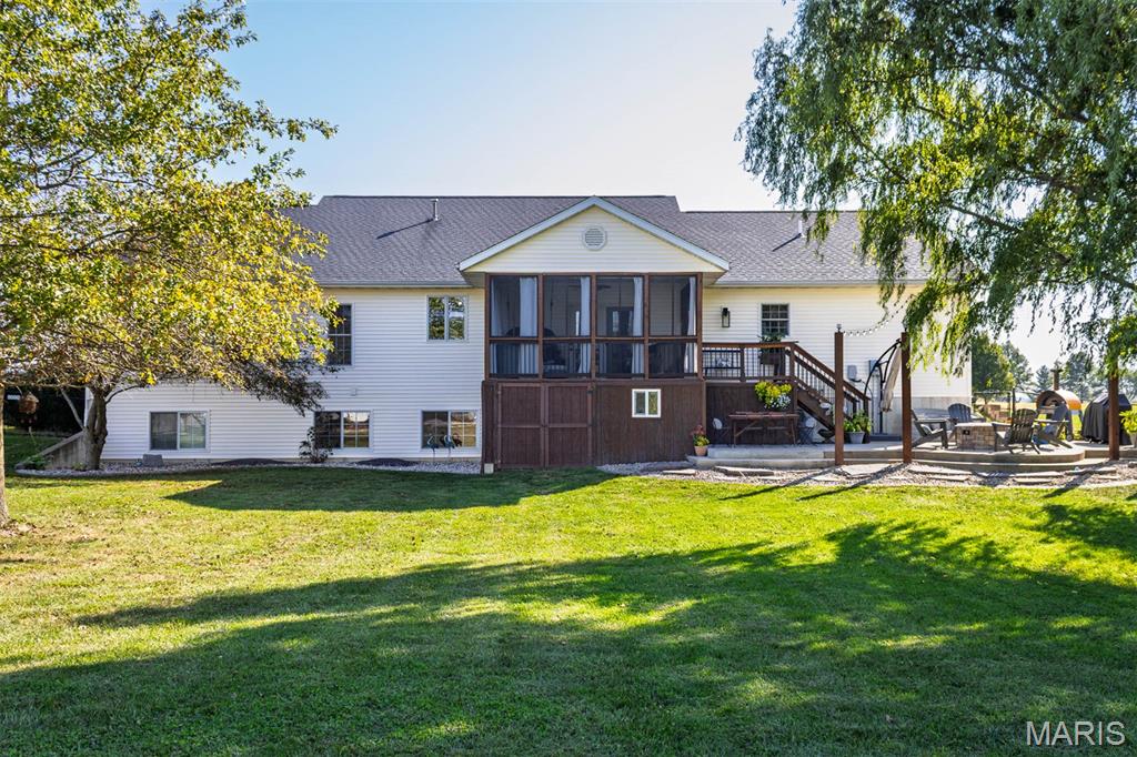12740 Iberg Road Highland, IL 62249 - Photo 33 of 47