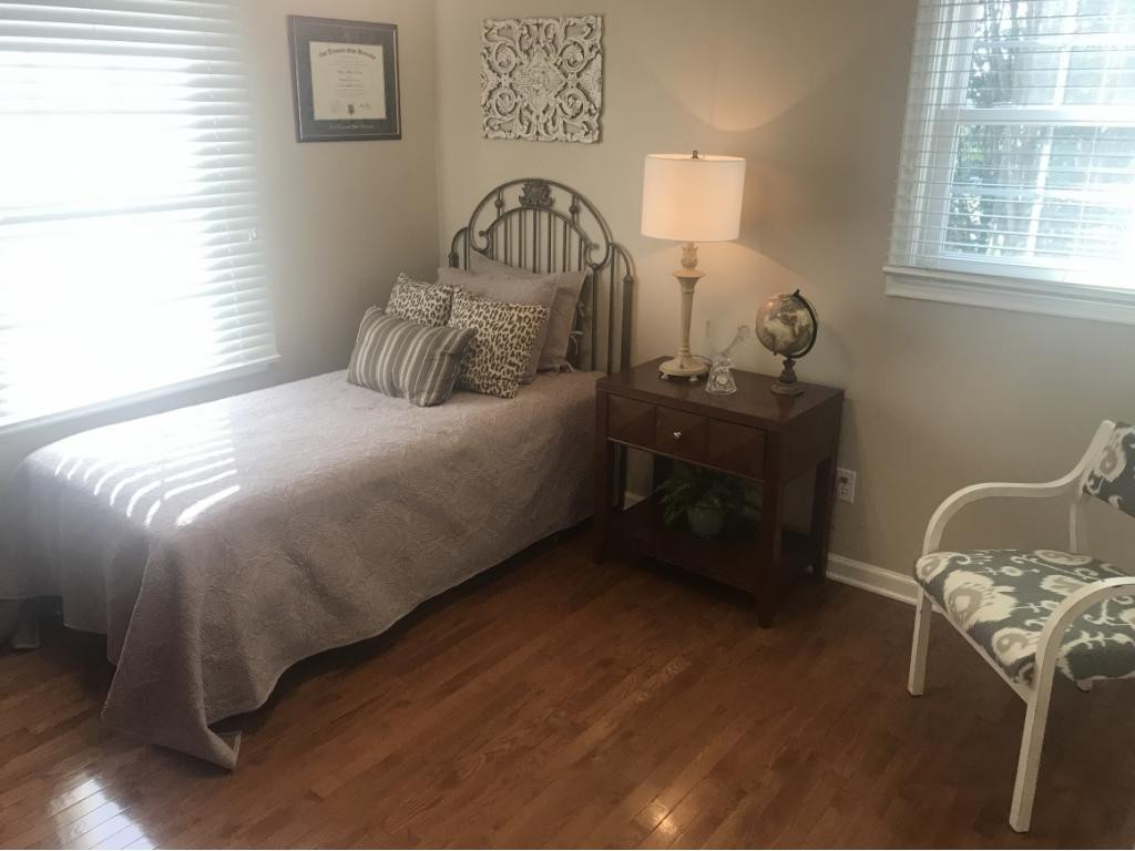 1706 Sundale Road Johnson City, TN 37604 - Photo 14 of 19 Three Large Bedrooms on Main