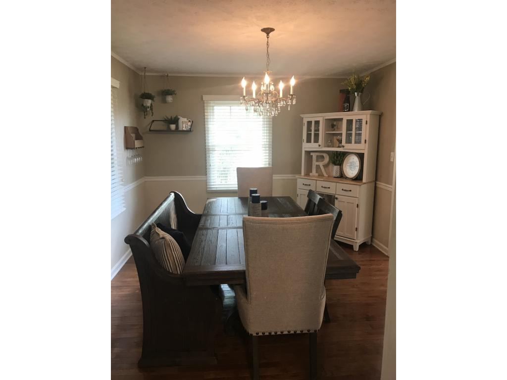1706 Sundale Road Johnson City, TN 37604 - Photo 8 of 19 Dining Room