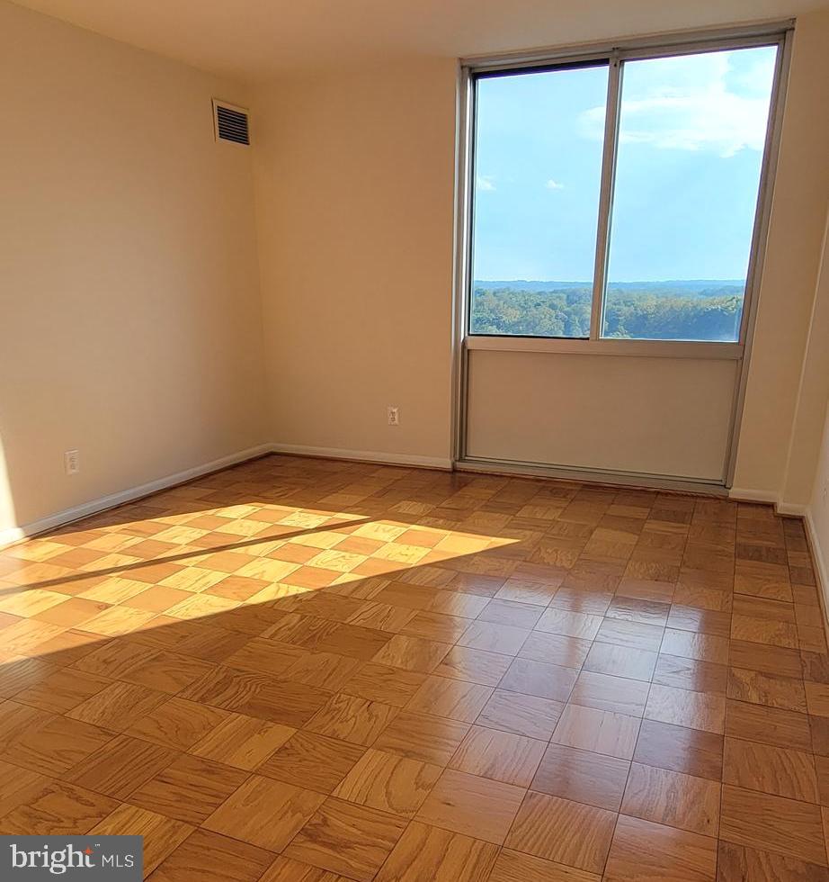 5101 River Road, Unit 1502 Bethesda, MD 20816 - Photo 18 of 32 Gallery Image 18
