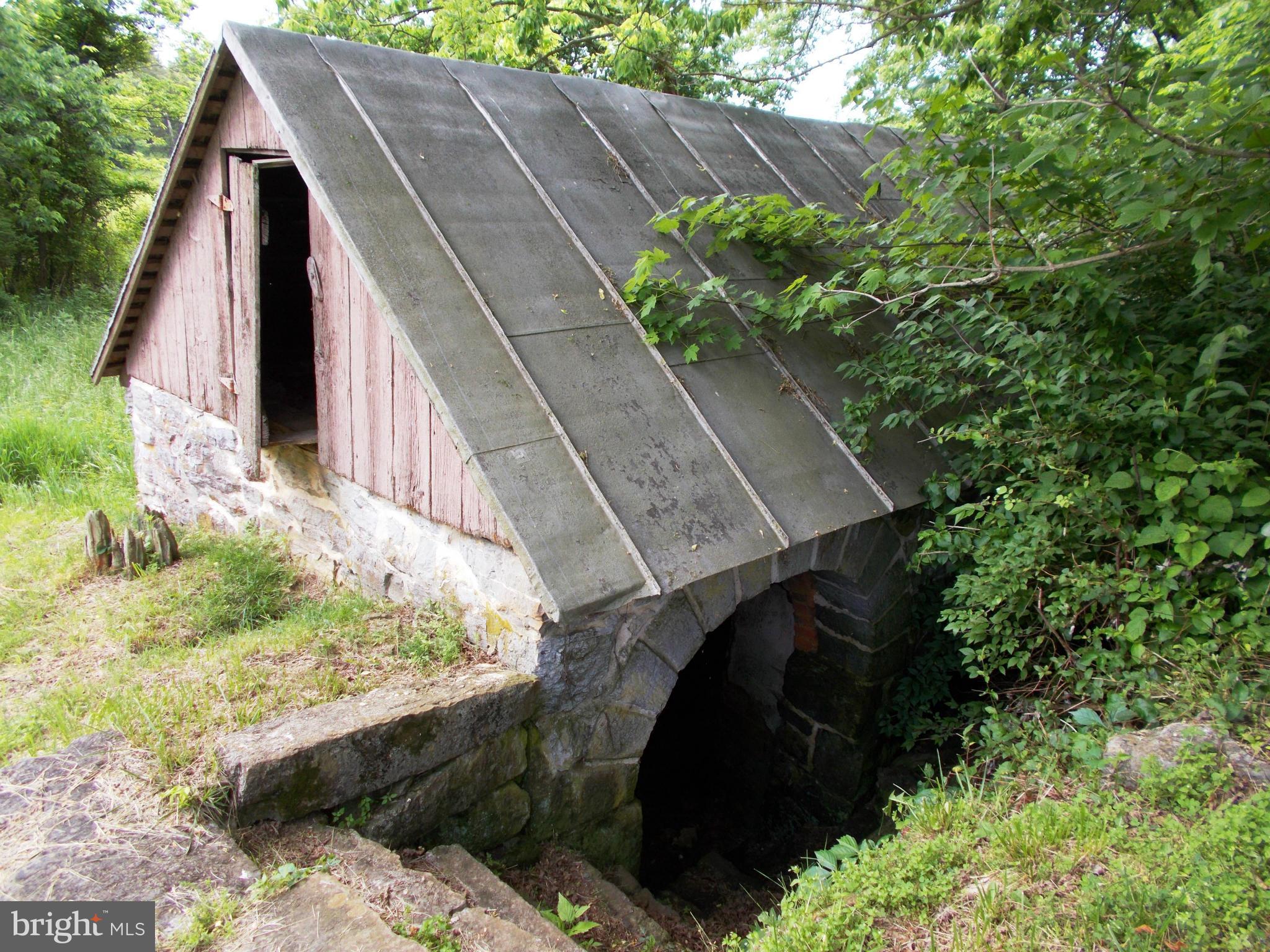 Exterior (Front)