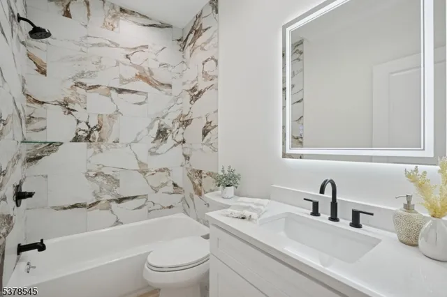 $1,150,000 | 7 Franklin Avenue, Livingston, NJ 07039