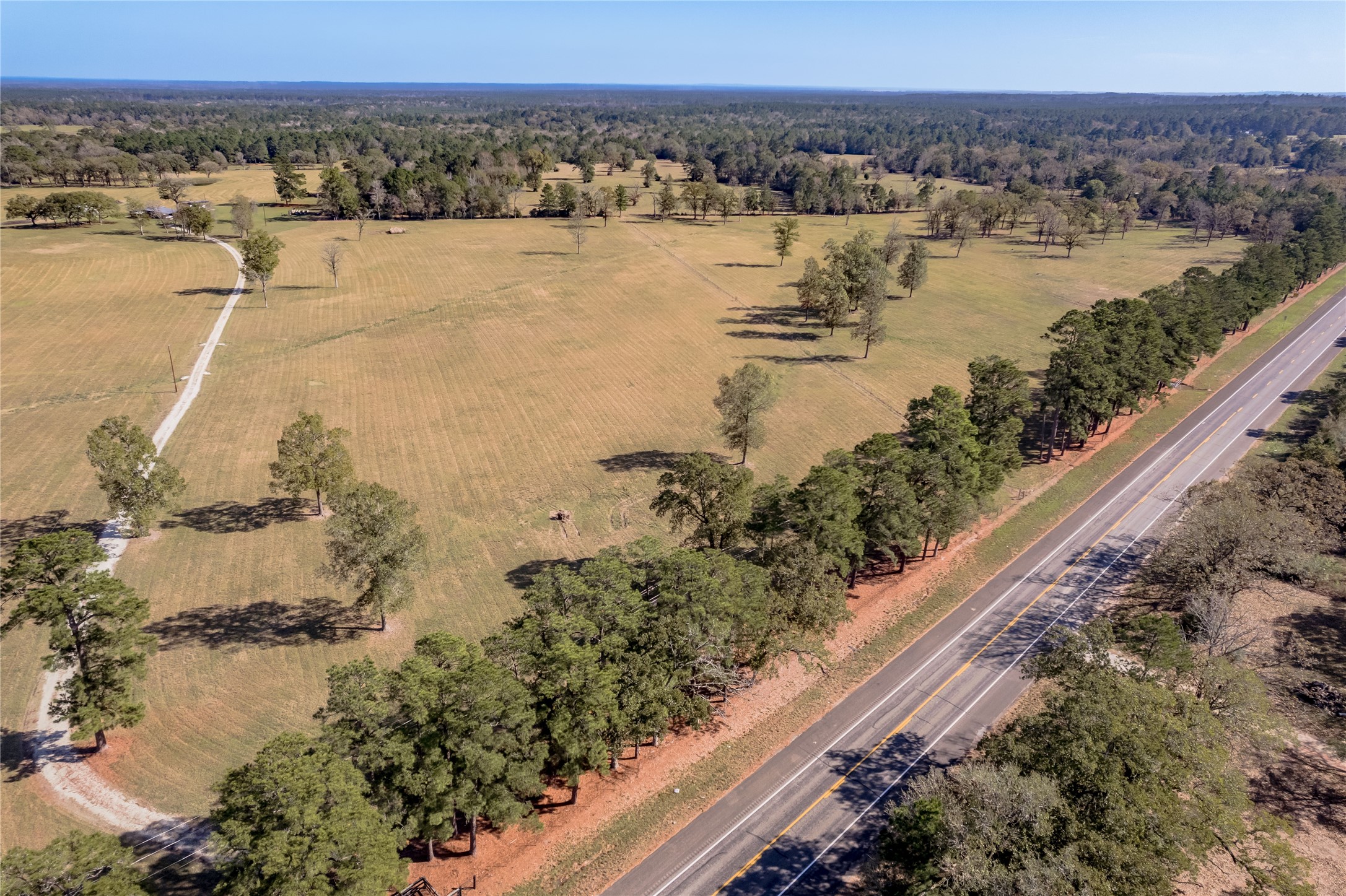 5316 Highway 19 Trinity, TX 75862 - Photo 3 of 34 a view of lake and mountain
