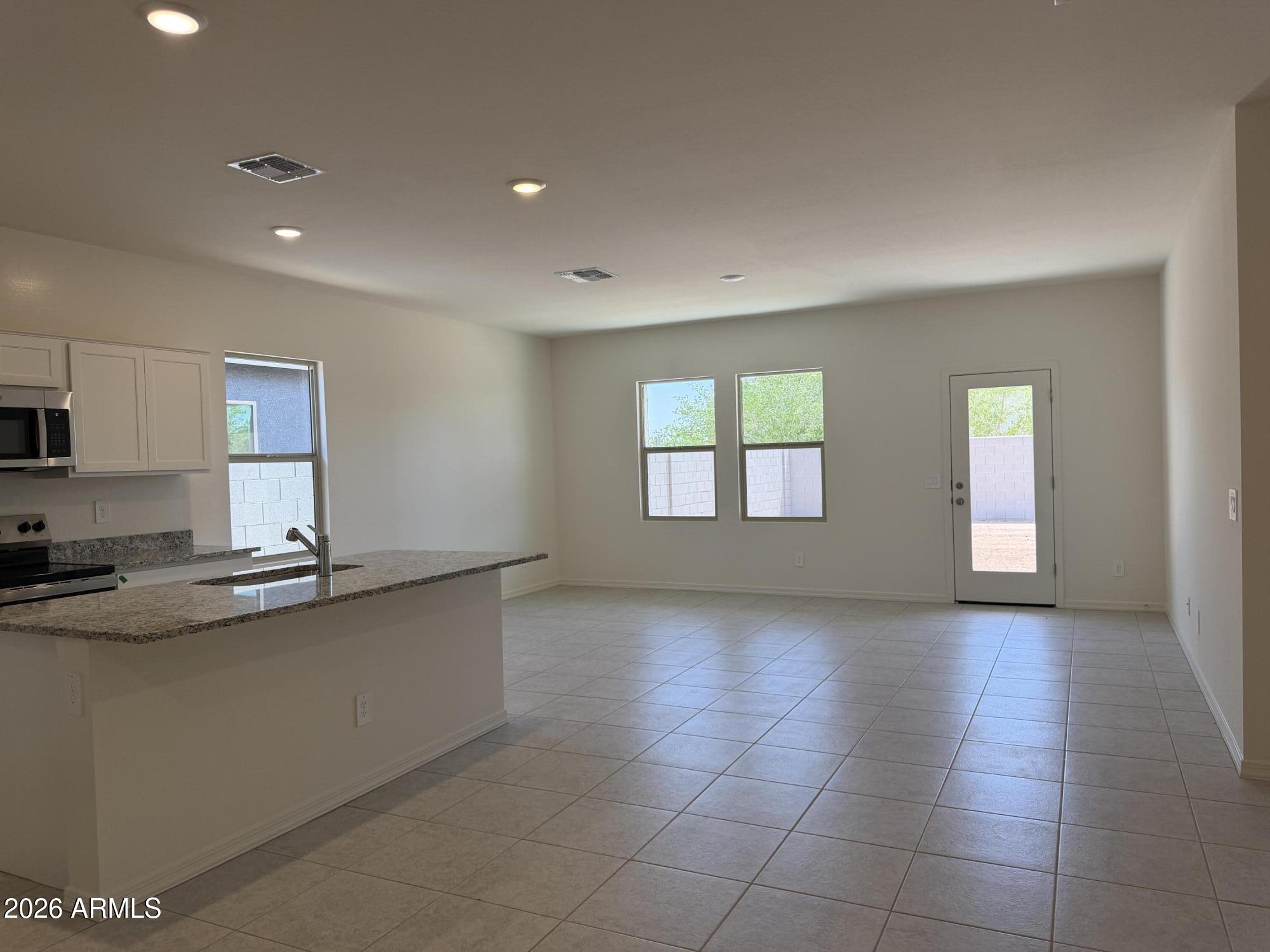 25767 North Boreas Road Florence, AZ 85132 - Photo 6 of 18