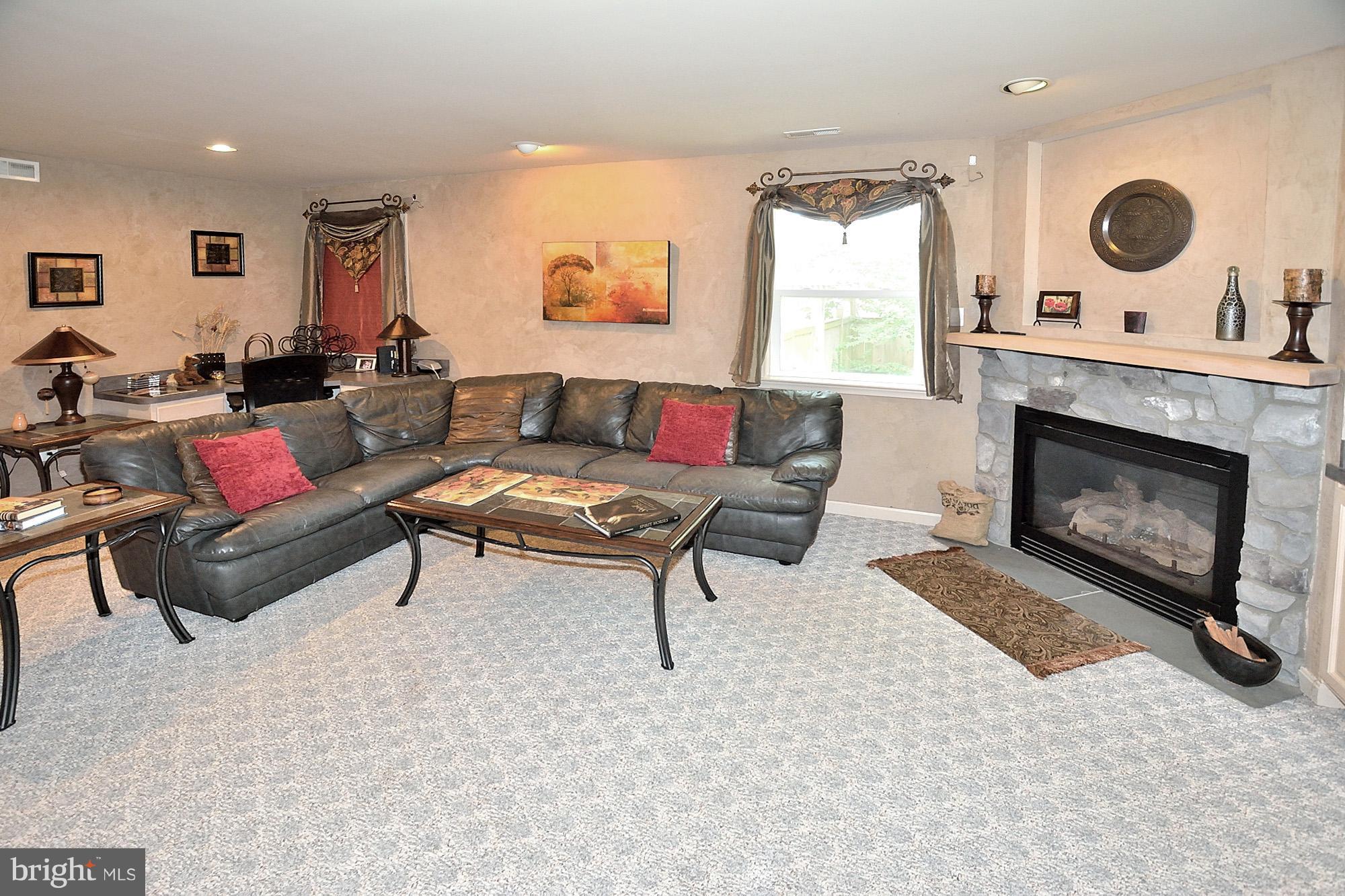 1946 Leonard Road Falls Church, VA 22043 - Photo 13 of 30 Family Room