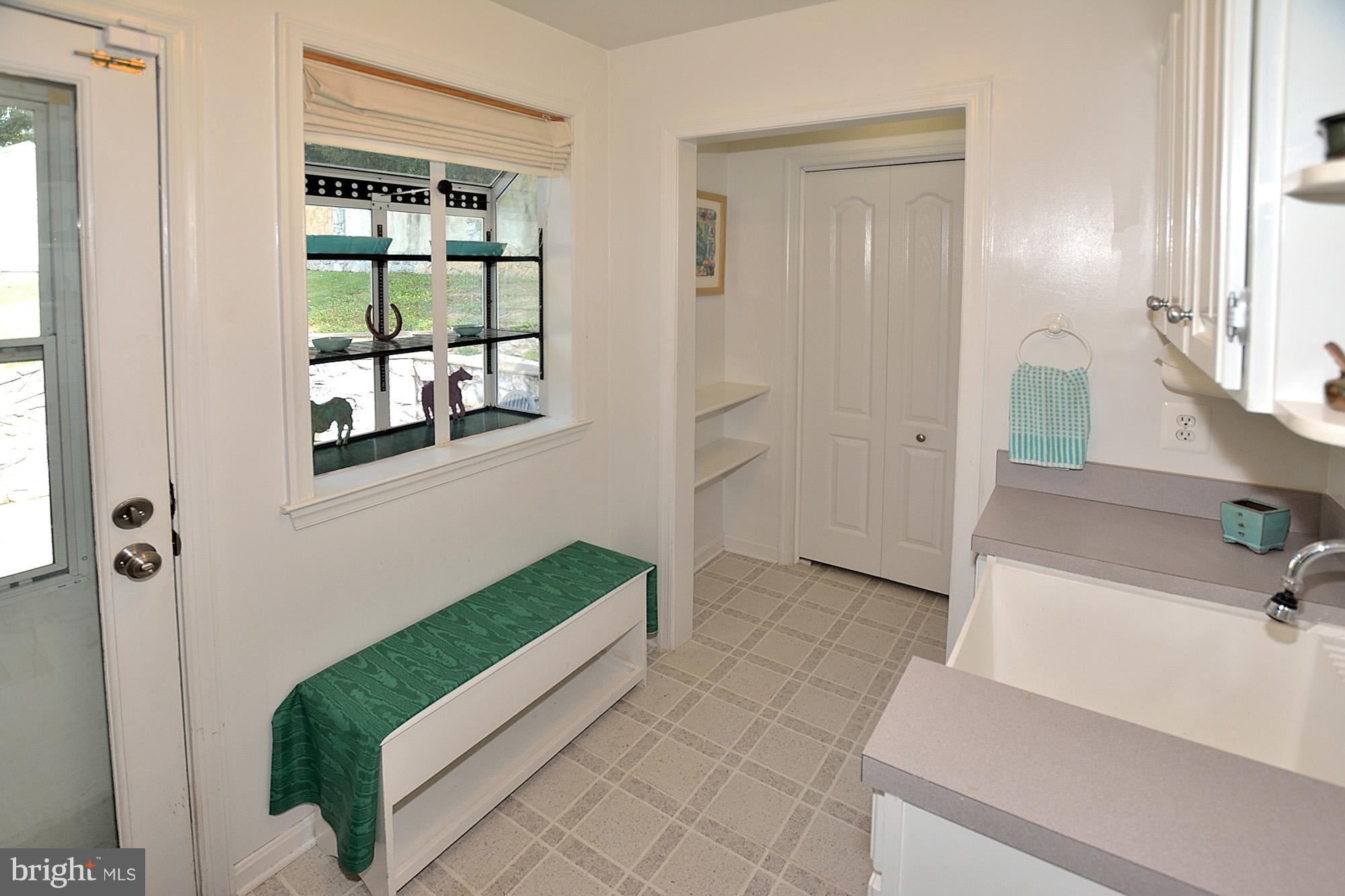 1946 Leonard Road Falls Church, VA 22043 - Photo 27 of 30 Bath (Master)