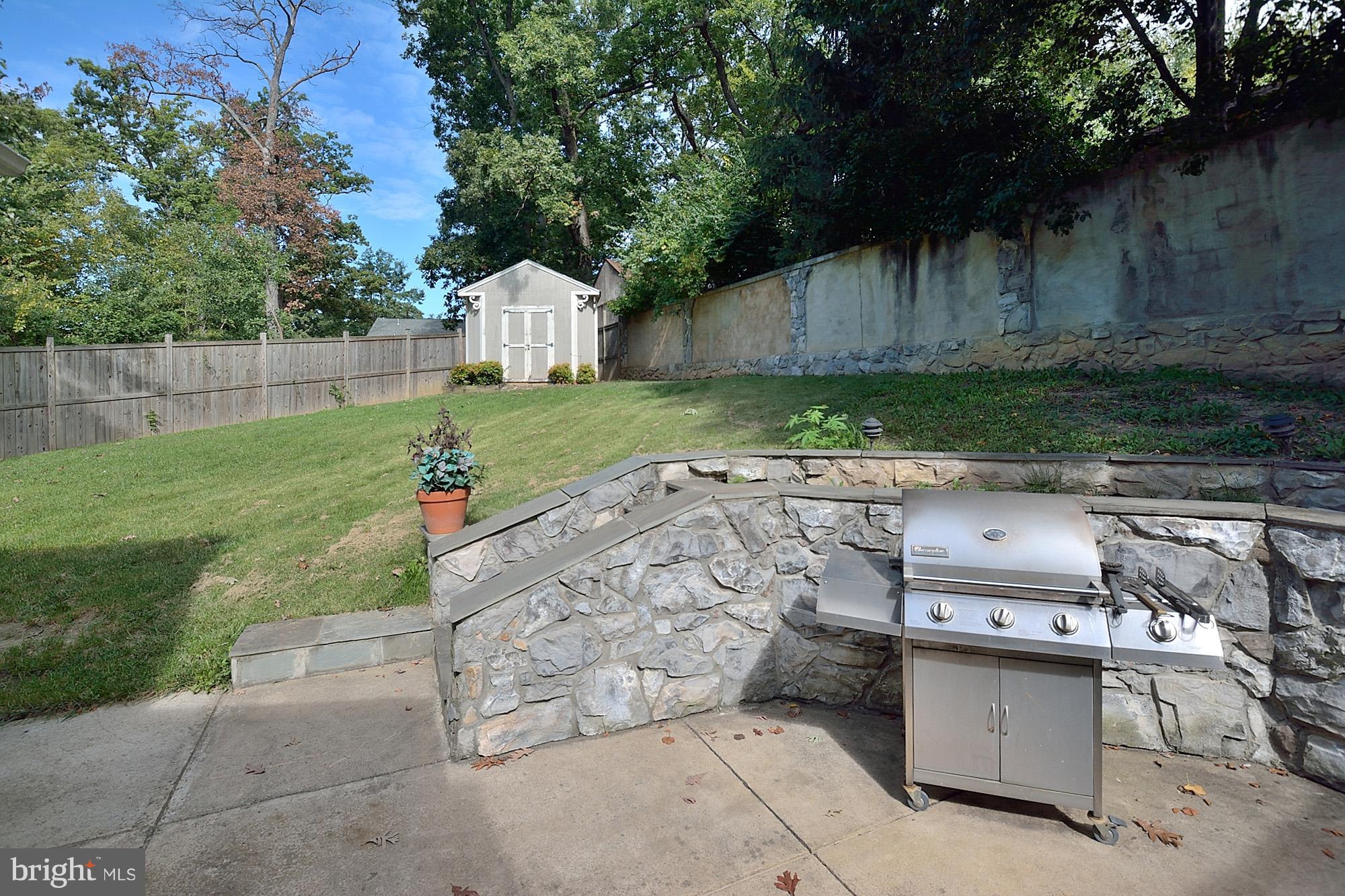 1946 Leonard Road Falls Church, VA 22043 - Photo 28 of 30 Exterior (Rear)