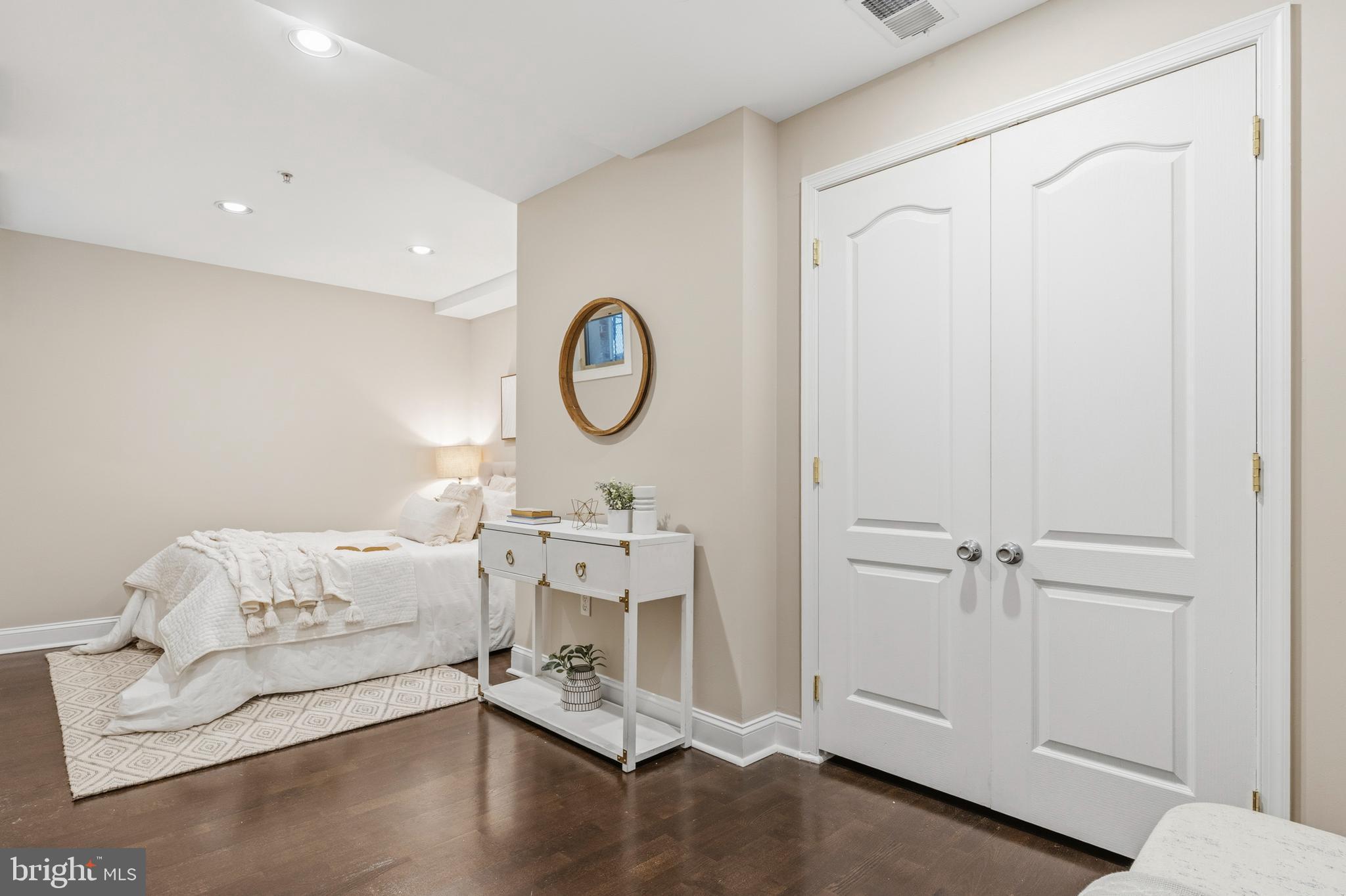 1321 Euclid Street Northwest, Unit T1 Washington, DC 20009 - Photo 13 of 24