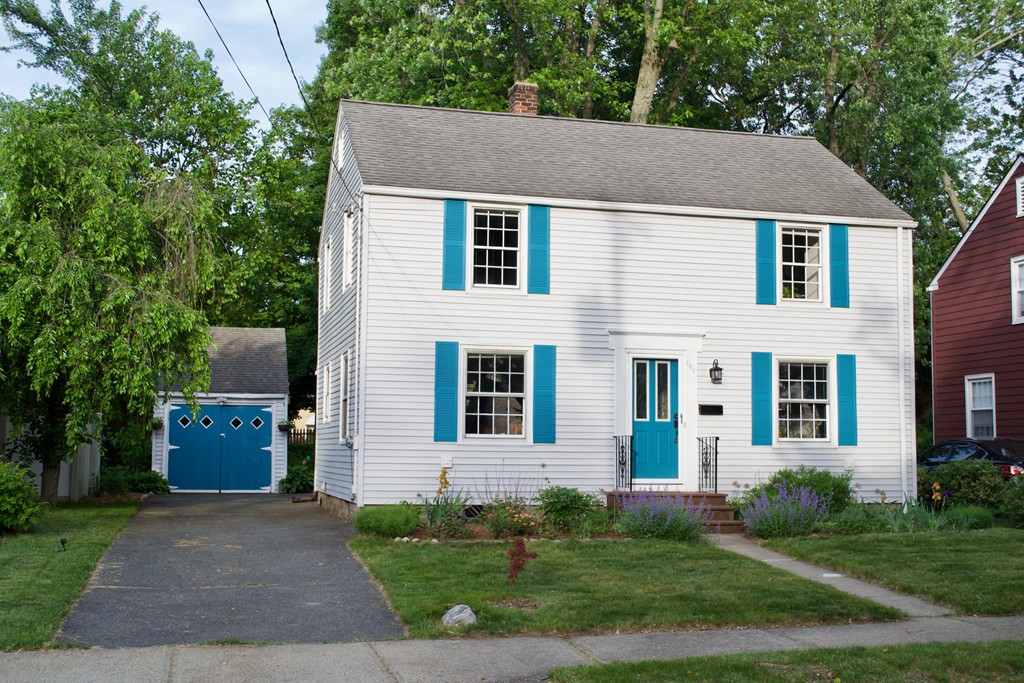 167 Gillette Avenue Springfield, MA 01118 - Photo 1 of 29 Gallery Image 1