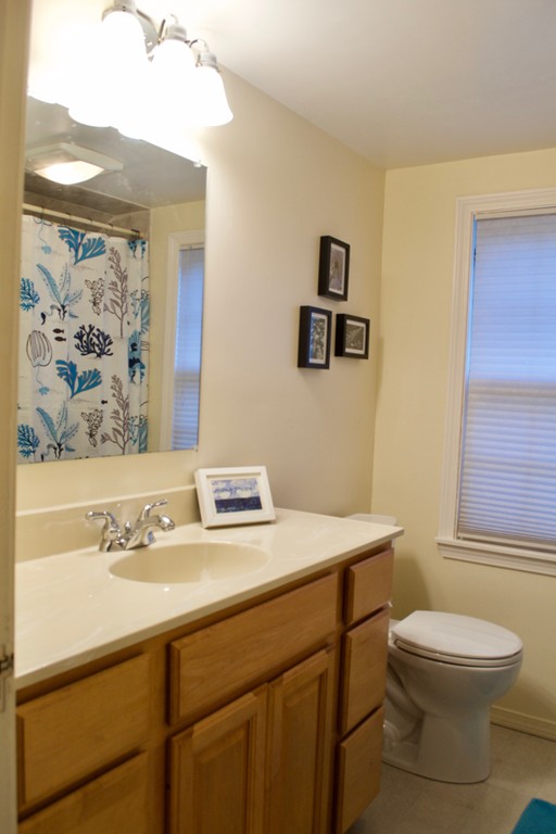 167 Gillette Avenue Springfield, MA 01118 - Photo 13 of 29 Gallery Image 13
