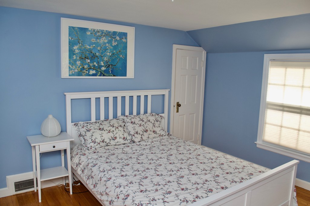 167 Gillette Avenue Springfield, MA 01118 - Photo 15 of 29 Gallery Image 15
