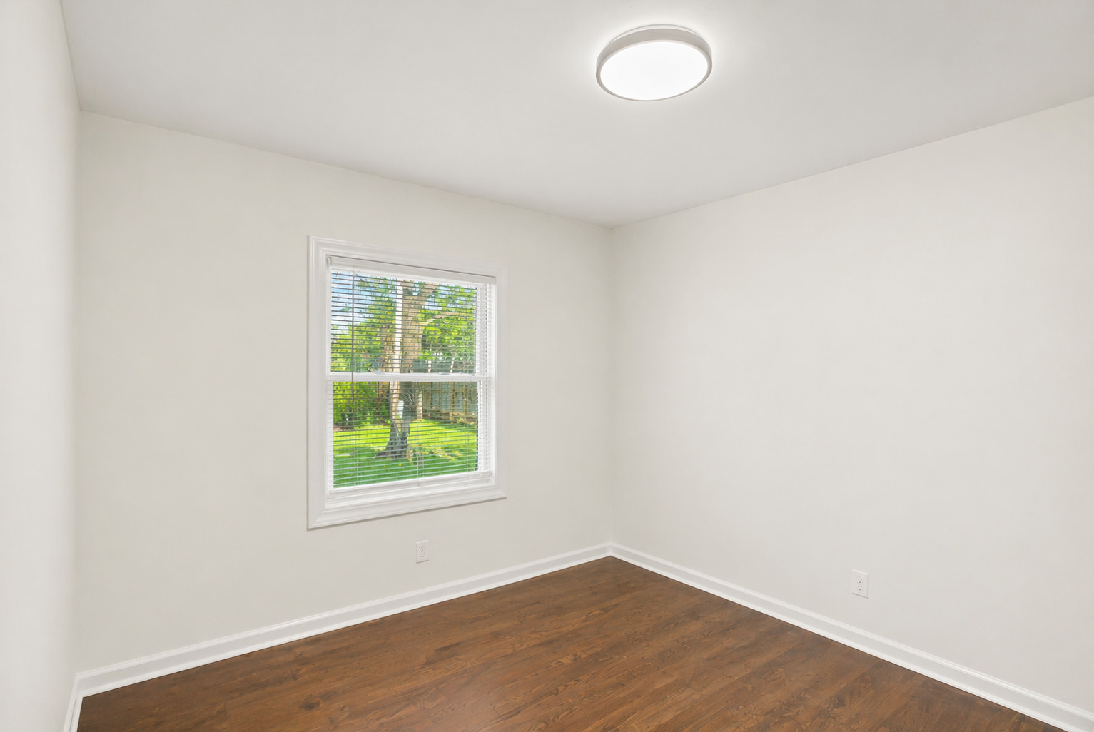 111 South Bartlett Road Streamwood, IL 60107 - Photo 13 of 21