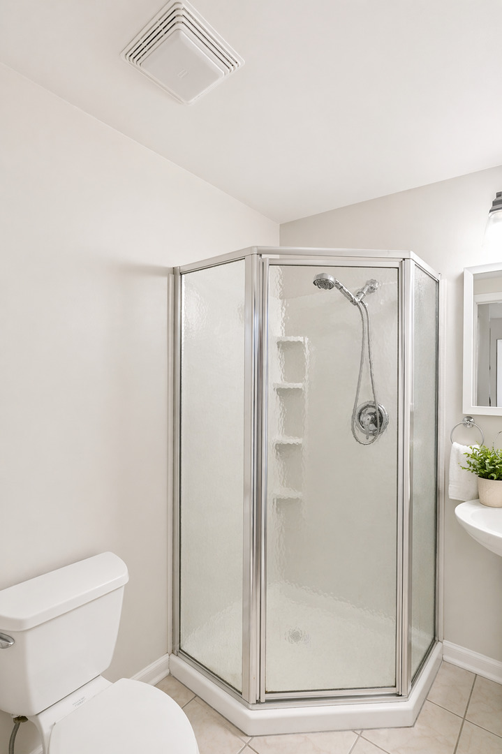 111 South Bartlett Road Streamwood, IL 60107 - Photo 16 of 21