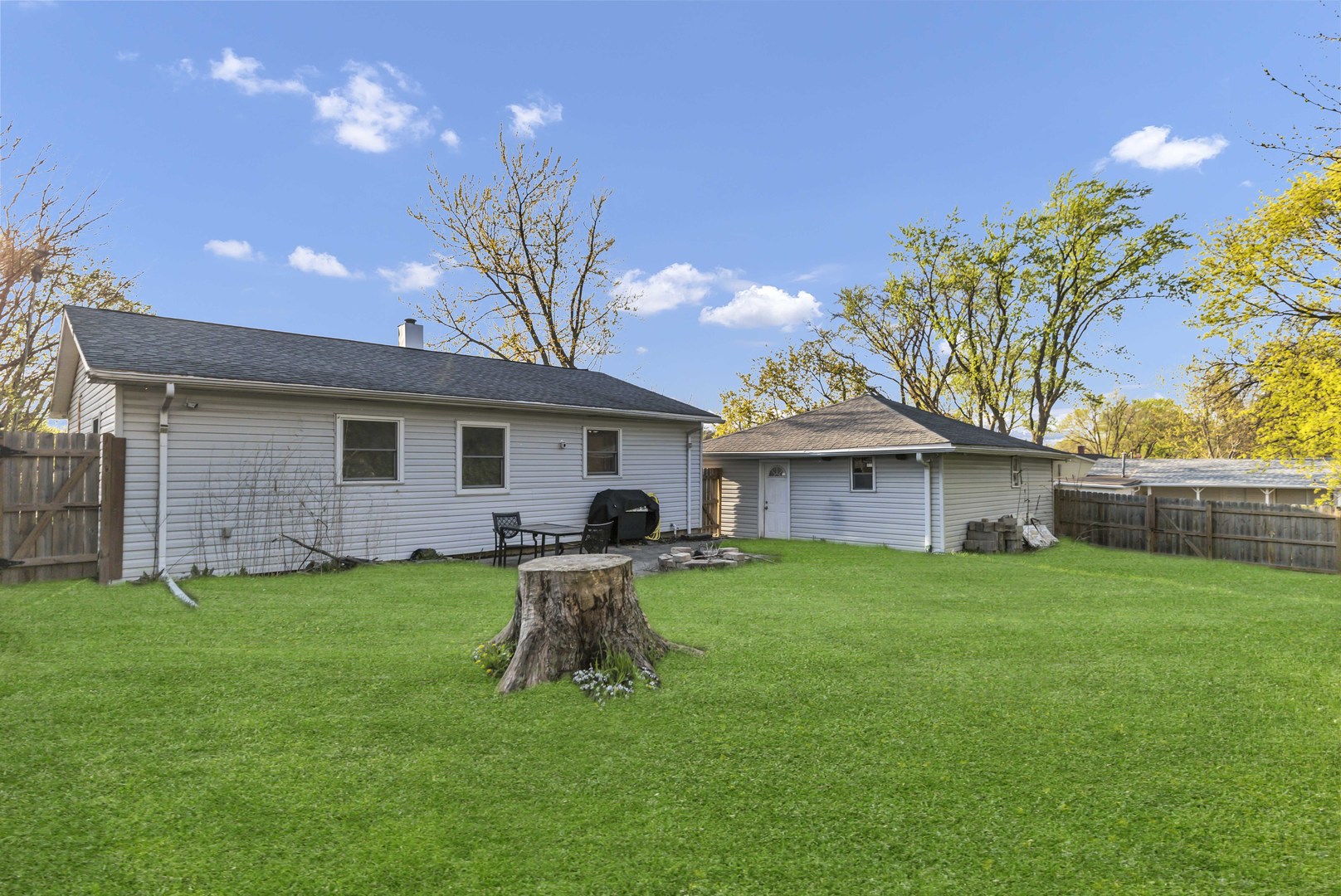 111 South Bartlett Road Streamwood, IL 60107 - Photo 19 of 21