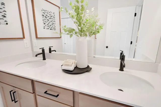 $548,000 | 429 James Parkway, Elko New Market, MN 55054