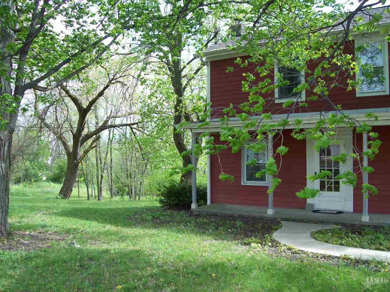 8670 Auburn Road Fort Wayne, IN 46825 - Photo 3 of 30