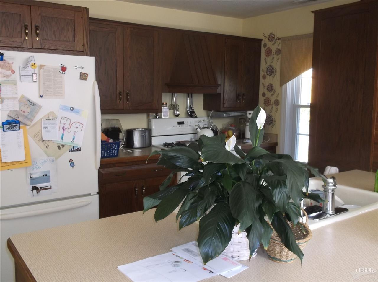 8670 Auburn Road Fort Wayne, IN 46825 - Photo 8 of 30