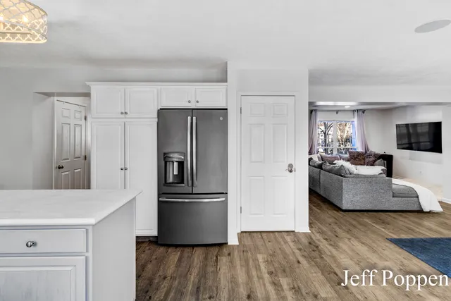 $489,000 | 5382 Pinnacle Drive Southwest, Wyoming, MI 49519