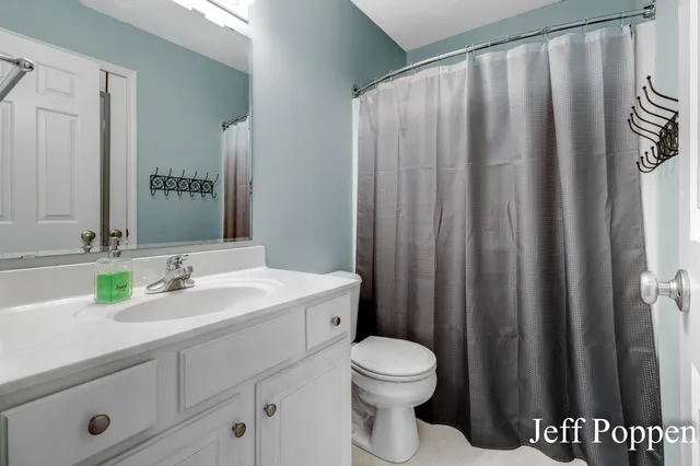 $489,000 | 5382 Pinnacle Drive Southwest, Wyoming, MI 49519