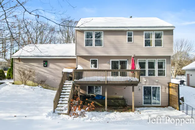 $489,000 | 5382 Pinnacle Drive Southwest, Wyoming, MI 49519