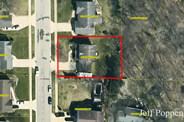 $489,000 | 5382 Pinnacle Drive Southwest, Wyoming, MI 49519