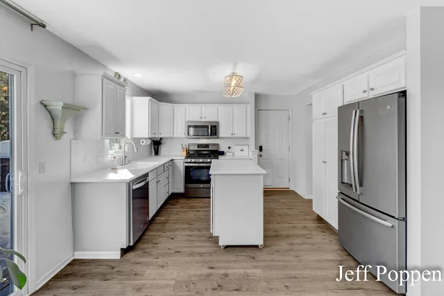 $489,000 | 5382 Pinnacle Drive Southwest, Wyoming, MI 49519