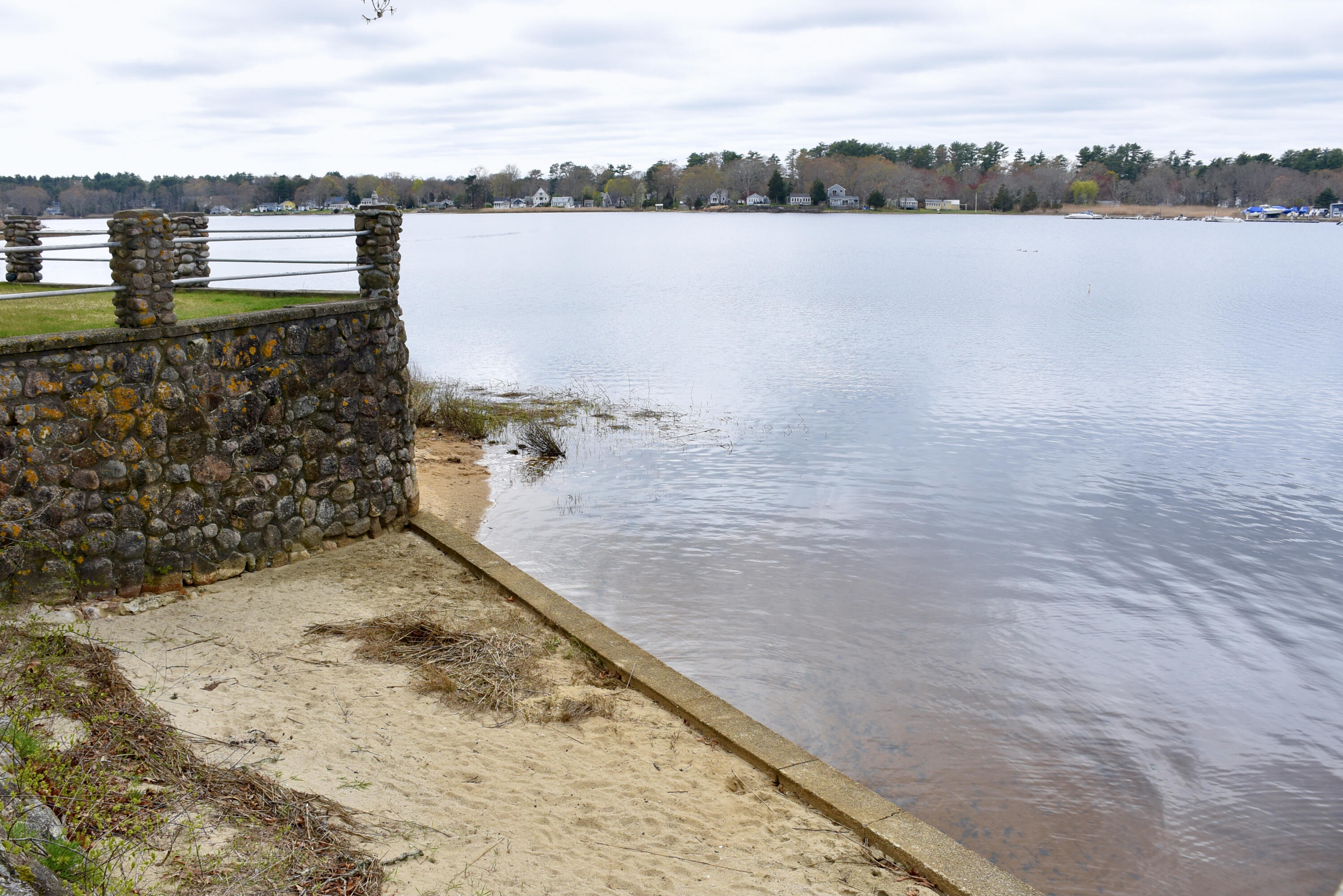 21 Highland Bay Drive Wareham, MA 02571 - Photo 17 of 18 E2A4E745-A2CA-4BB0-B000-302A31D7E542_1_2