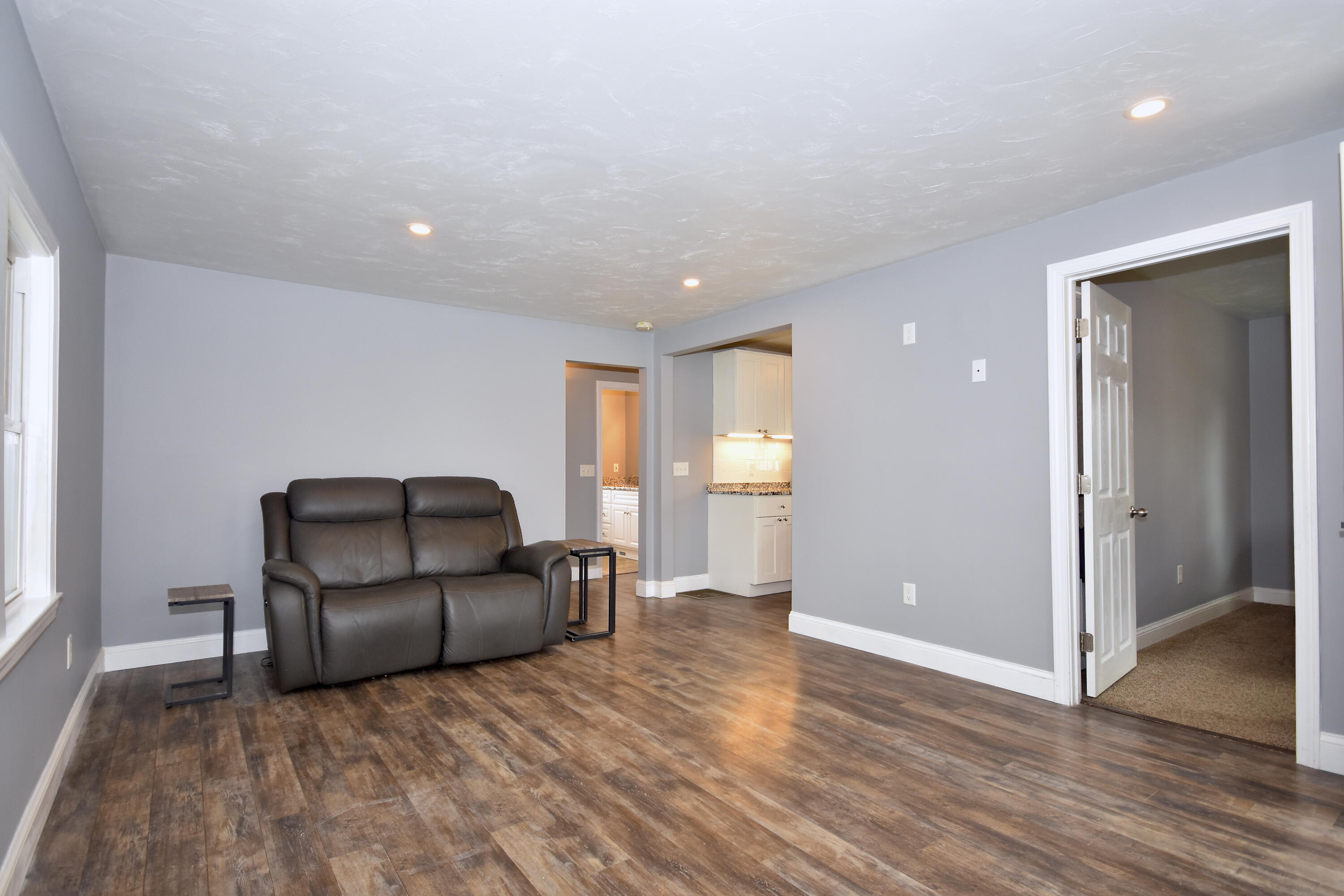 21 Highland Bay Drive Wareham, MA 02571 - Photo 7 of 18 2114EDBD-0D5C-4D3E-BA49-36453B7B878C_1_2