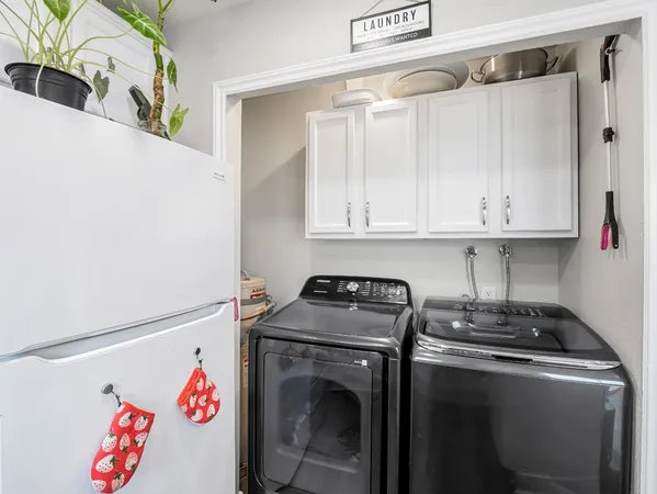 $195,000 | 1745 North Winery Avenue, Unit 140, Fresno, CA 93703