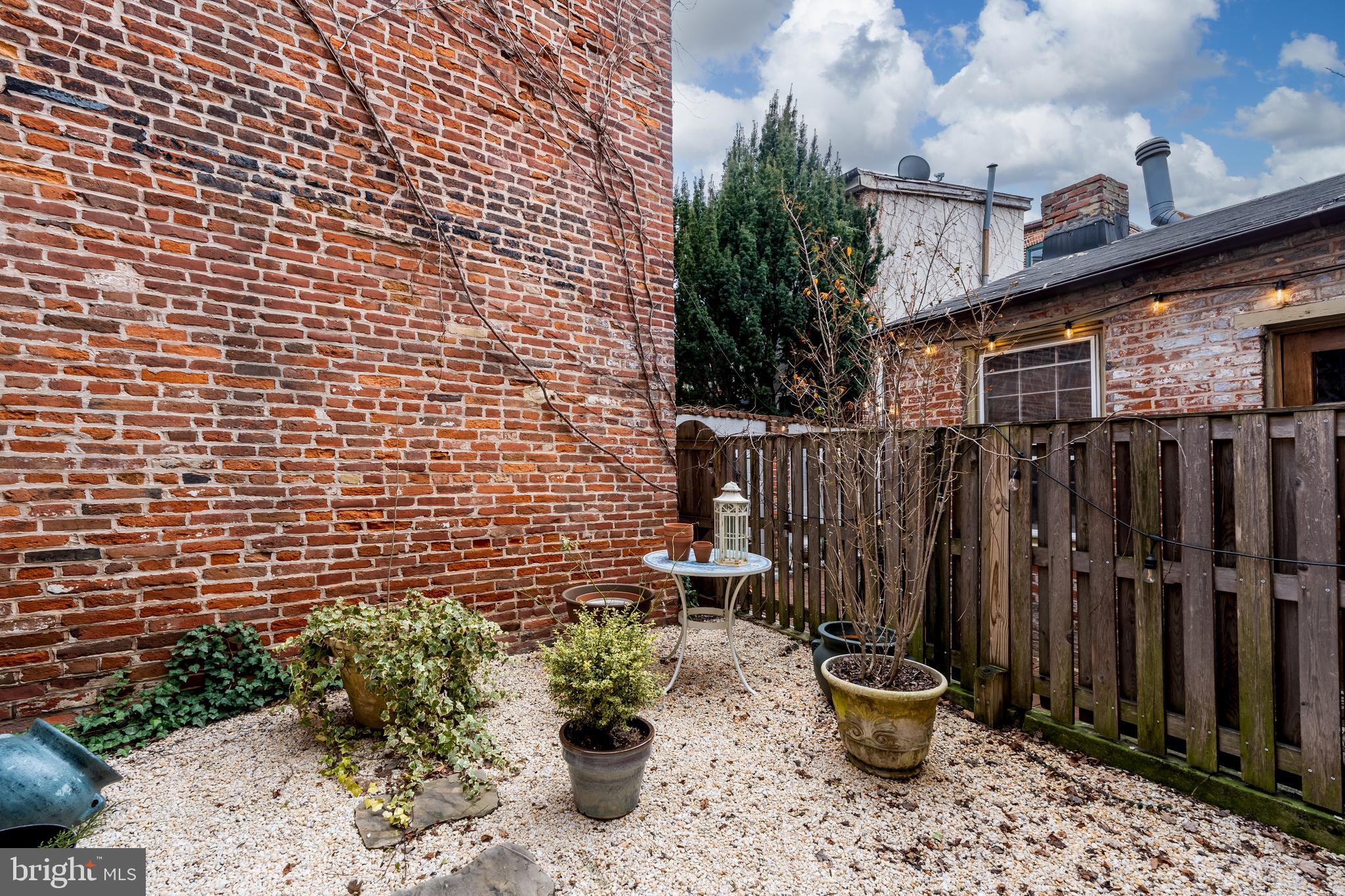 803 South Bond Street Baltimore, MD 21231 - Photo 17 of 47 Exterior Rear