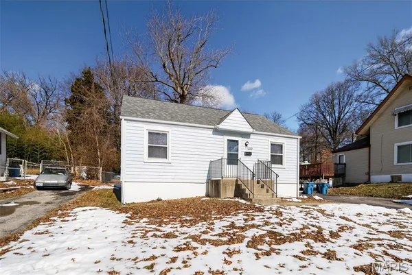 $79,900 | 405 Estelle Avenue, Ferguson, MO 63135