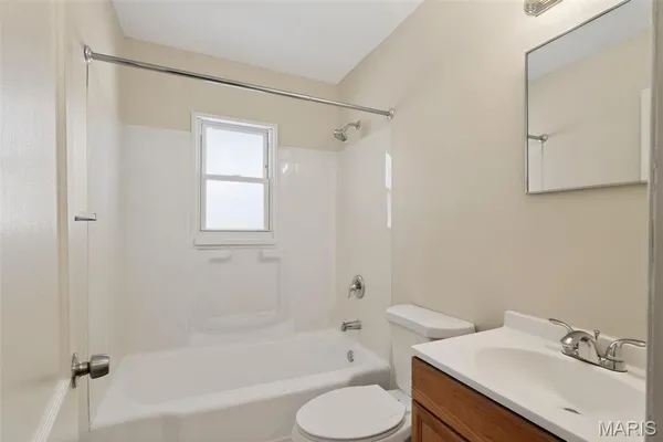 $79,900 | 405 Estelle Avenue, Ferguson, MO 63135
