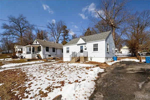 $79,900 | 405 Estelle Avenue, Ferguson, MO 63135