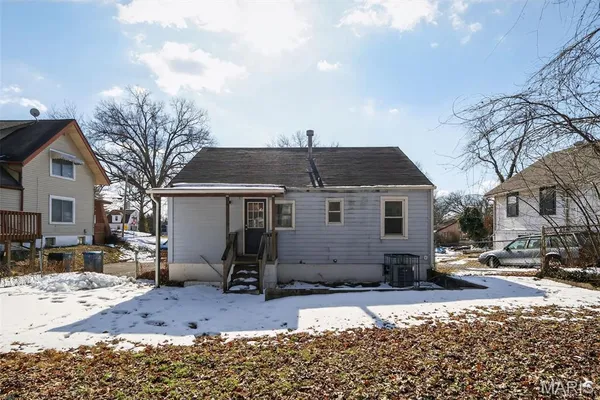 $79,900 | 405 Estelle Avenue, Ferguson, MO 63135