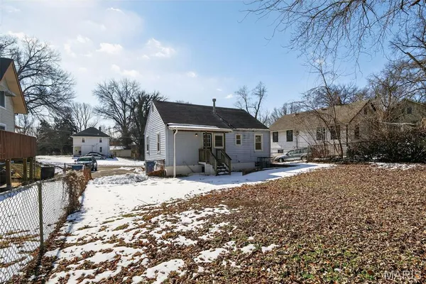 $79,900 | 405 Estelle Avenue, Ferguson, MO 63135