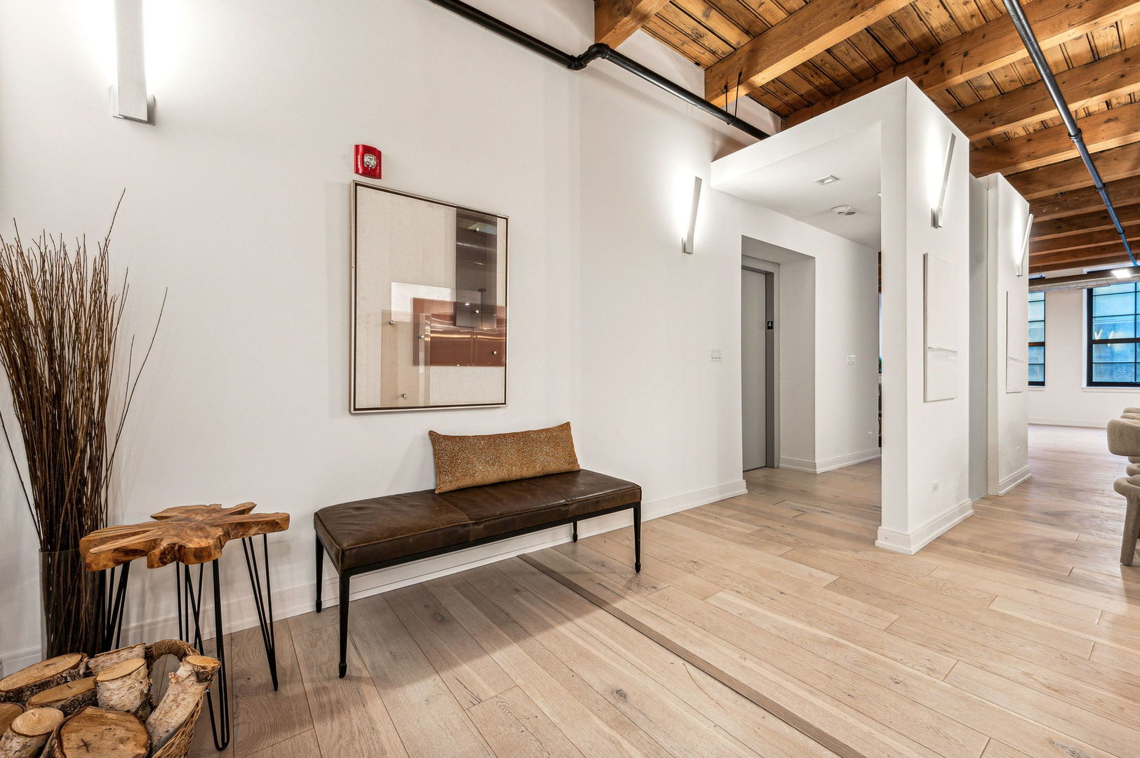 223 West Lake Street, Unit PH5S Chicago, IL 60606 - Photo 28 of 32 a living room with furniture and a wooden floor