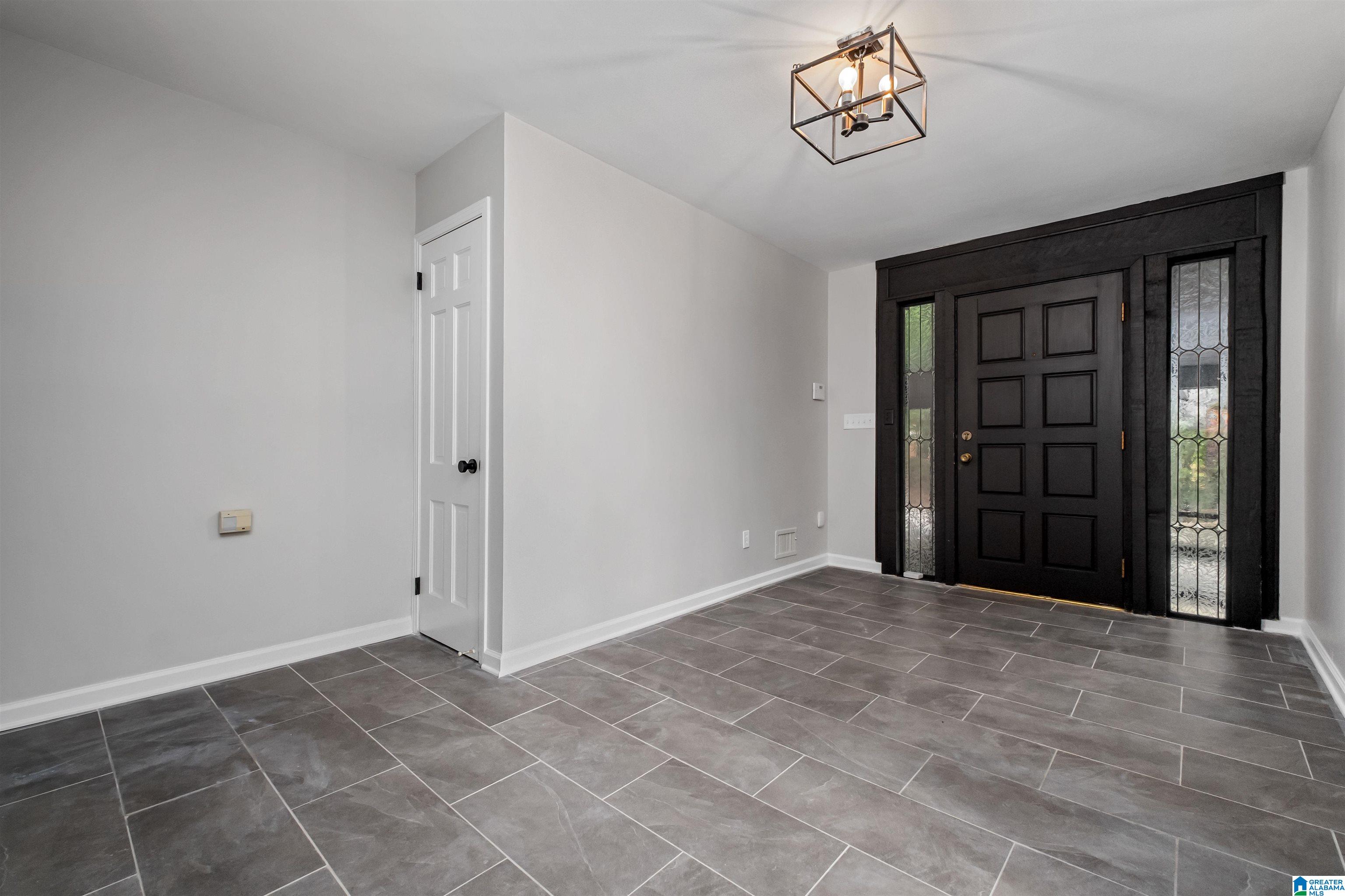 2632 Rillwood Road Birmingham, AL 35243 - Photo 11 of 50 Gallery Image 11