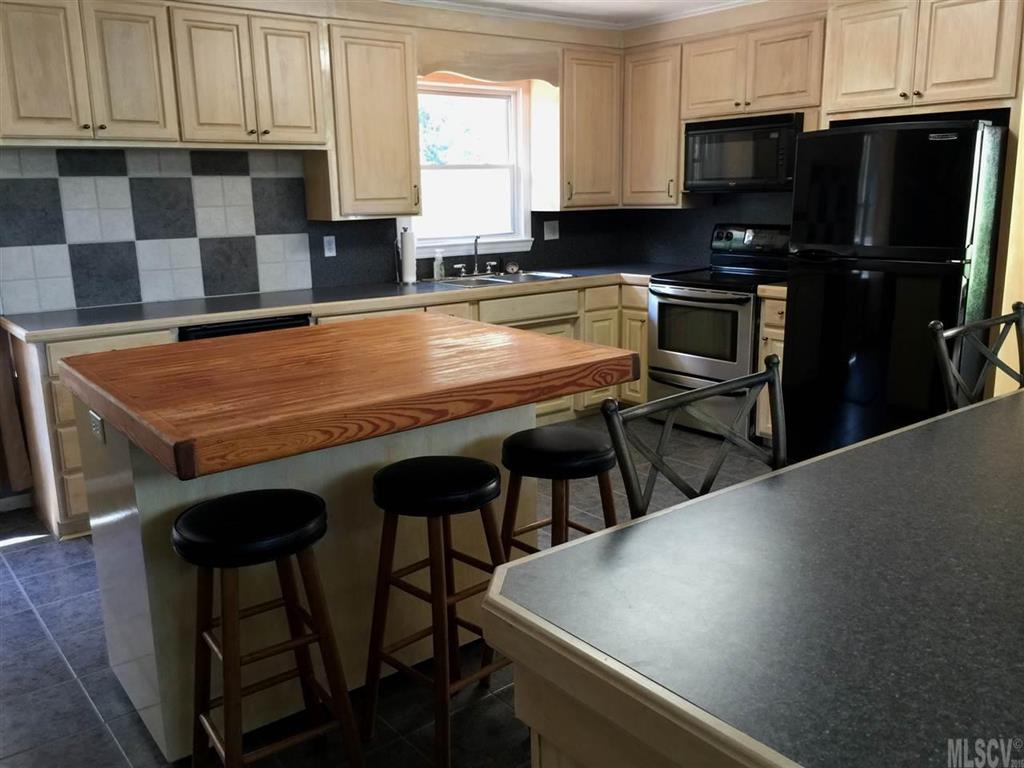 205 Valley Road Hickory, NC 28601 - Photo 2 of 14 Gallery Image 2
