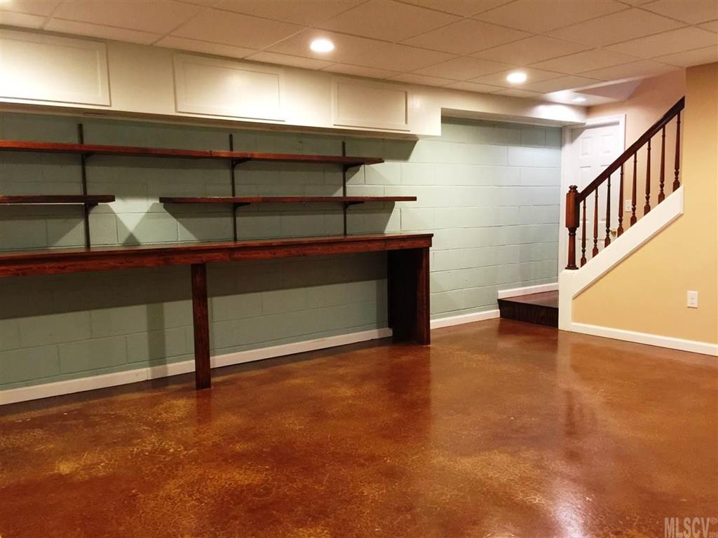 205 Valley Road Hickory, NC 28601 - Photo 4 of 14 Gallery Image 4