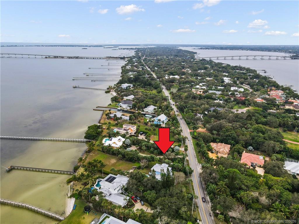 94 North Sewalls Point Road Stuart, FL 34996 - Photo 4 of 35 a view of a city